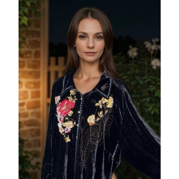 Johnny Was Black Crushed Velvet Embroidered Button Down Shirt XL - Picture 8 of 9